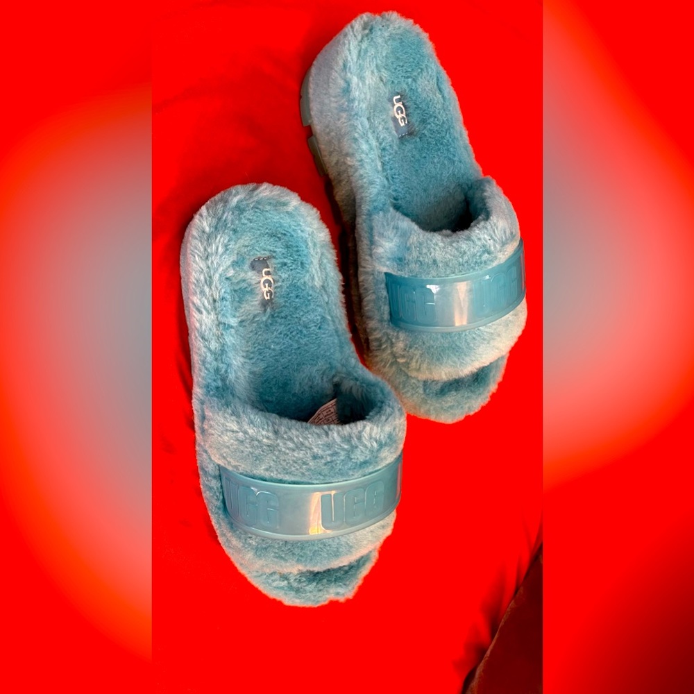 UGG platform slippers NEW